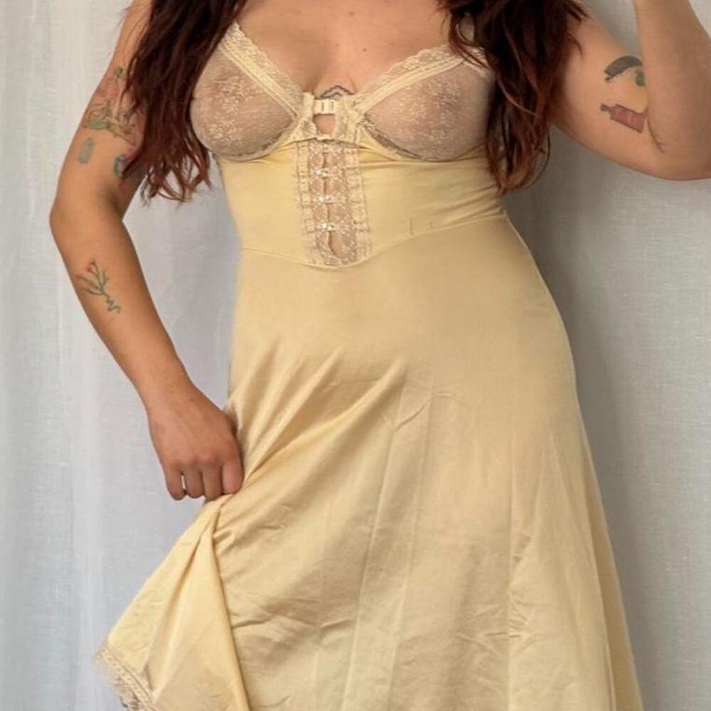 ✧ Rare Vintage Lace Underwire Slip Dress ✧ cream satin lingerie mini dress - Picture 2 of 7